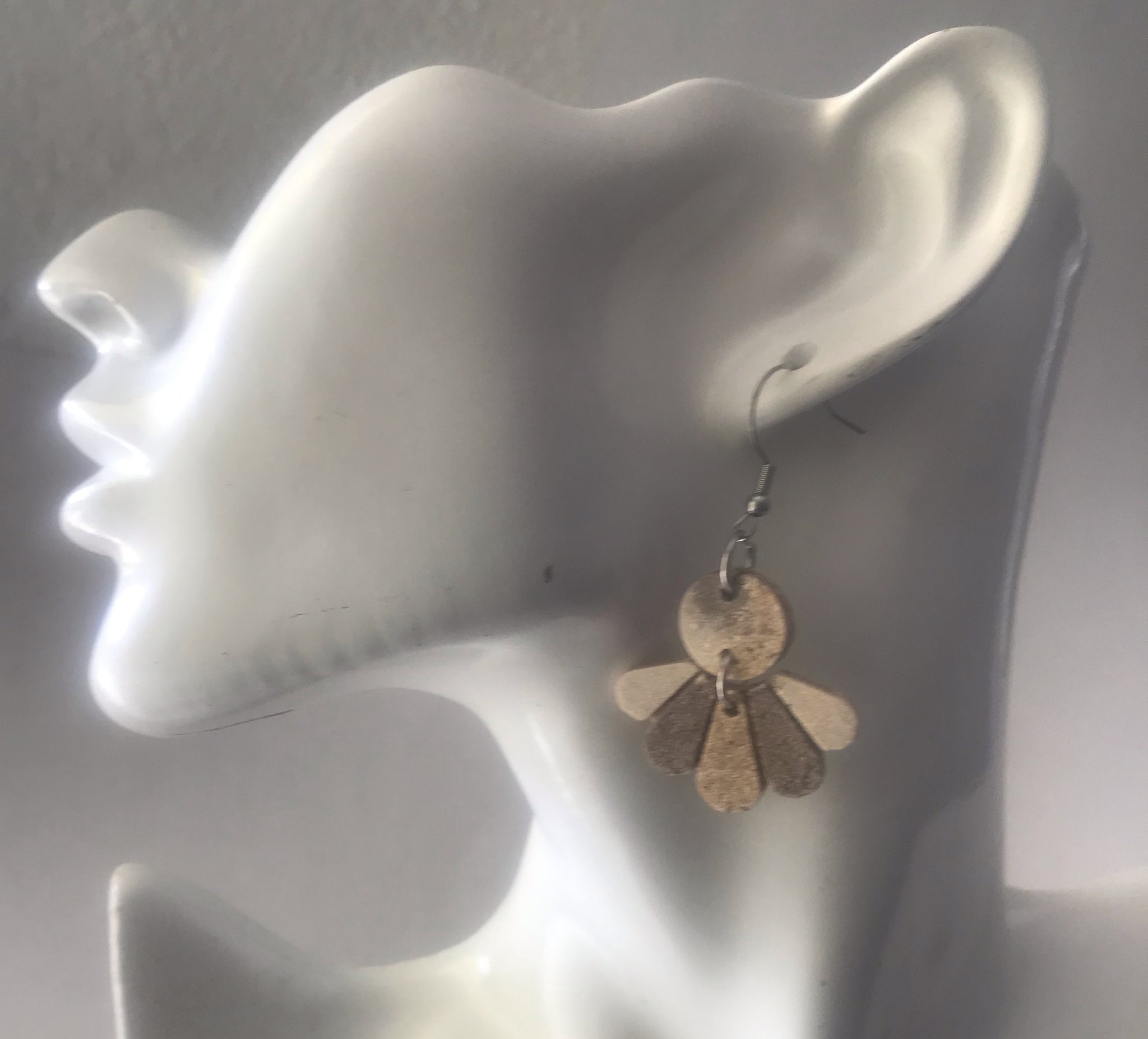 Lila Belle Earring