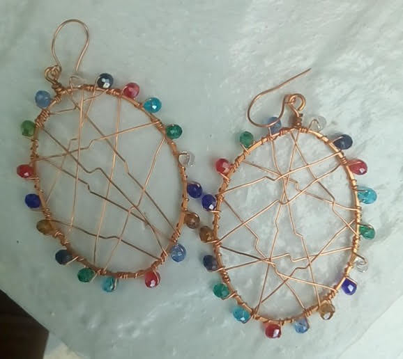 Multi crystal earring